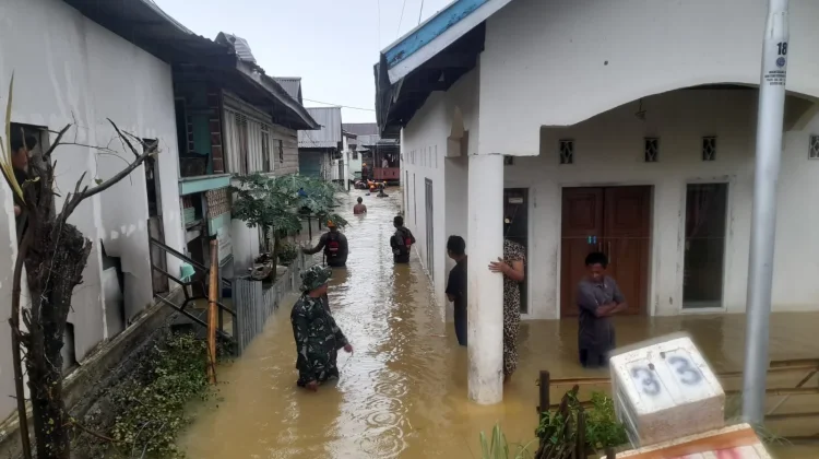Dandim Bone Perintahkan Babinsa Sisir Wilayah Rawan Longsor