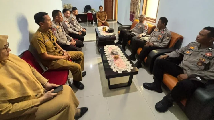 Sat Binmas Soppeng Binluh dan Sosialisasi Call Center 110