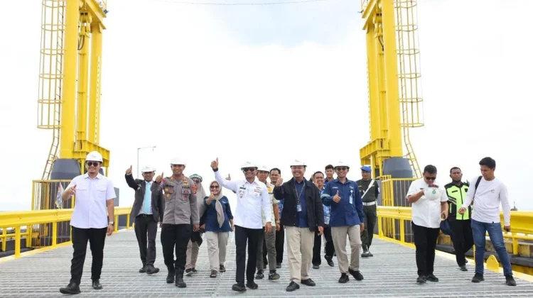 Jelang Peresmian, Bupati Bone Tinjau Kesiapan Dermaga Pelabuhan Bajoe
