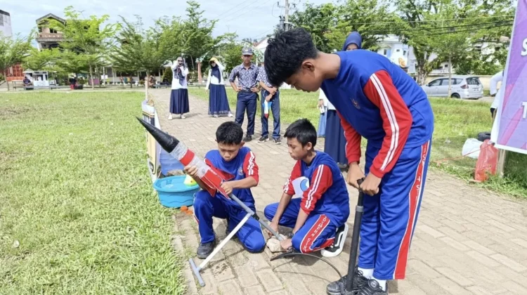 Sebanyak 44 SMP di Sinjai Ikut Kompetisi Roket Air Hardiknas 2026