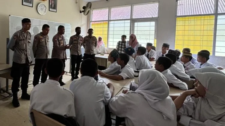 Sat Binmas Polres Soppeng beri Edukasi Anti Bullying di Sekolah