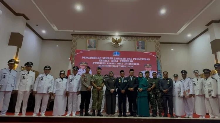 Resmi Dilantik, 18 Kepala Desa Hasil PAW di Bone Siap Mengabdi