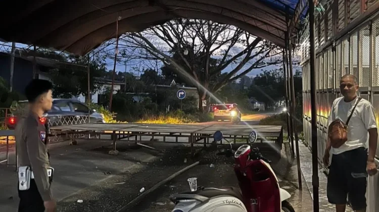 Satlantas Bone Tegur Tenda Hajatan Tutupi Badan Jalan