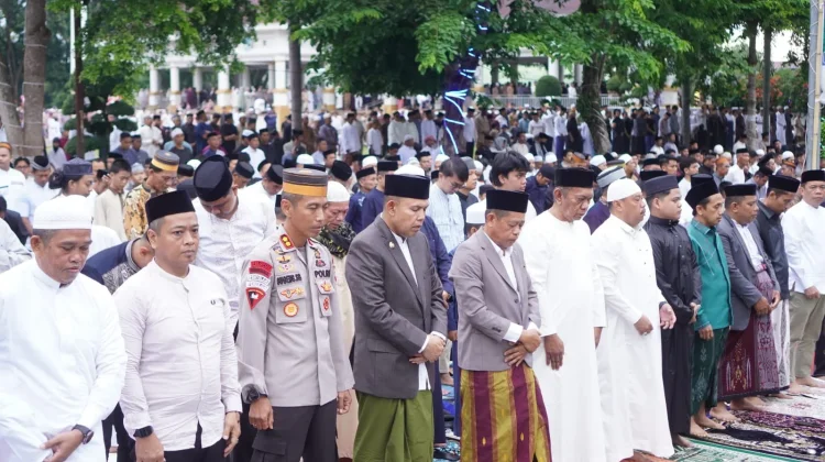 Andi Akmal Pasluddin Pimpin Salat Iduladha 1447 H di Lapangan Merdeka