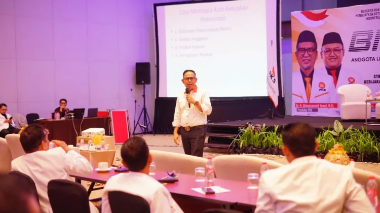 Wabup Bone Tekankan Kolaborasi Eksekutif-Legislatif pada Bimtek Legislator PKS