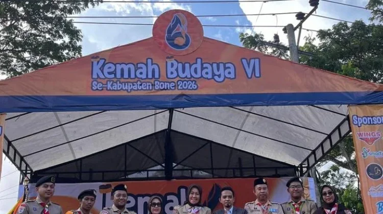 Pj Sekda Bone Buka Kemah Budaya VI di Stadion Lapatau