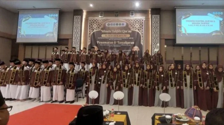 Sebanyak 144 Santri Baytul Mukarommah Resmi Diwisuda