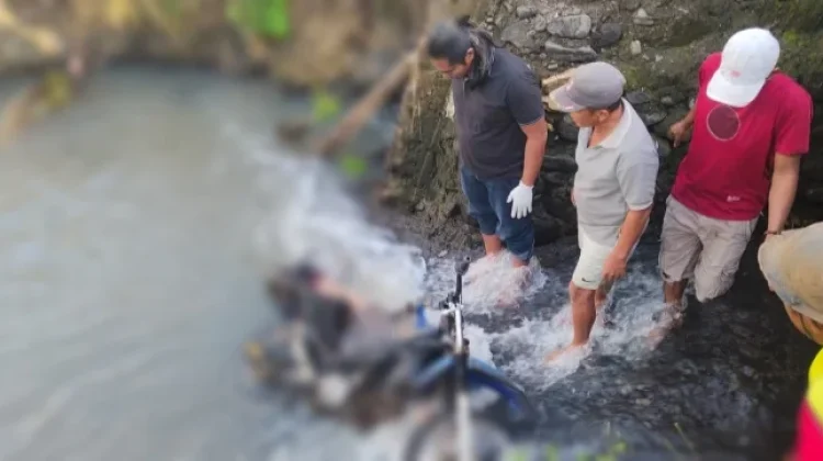 Pengendara Ojek Tewas Terjun dari Jembatan PanasaeE Tonrange Bone