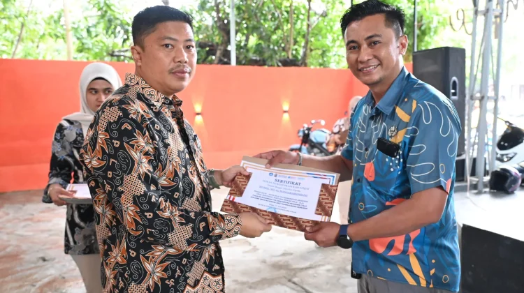 Disdik Sinjai Beri Penghargaan Satuan Pendidikan dan Siswa Berprestasi TKA 2026