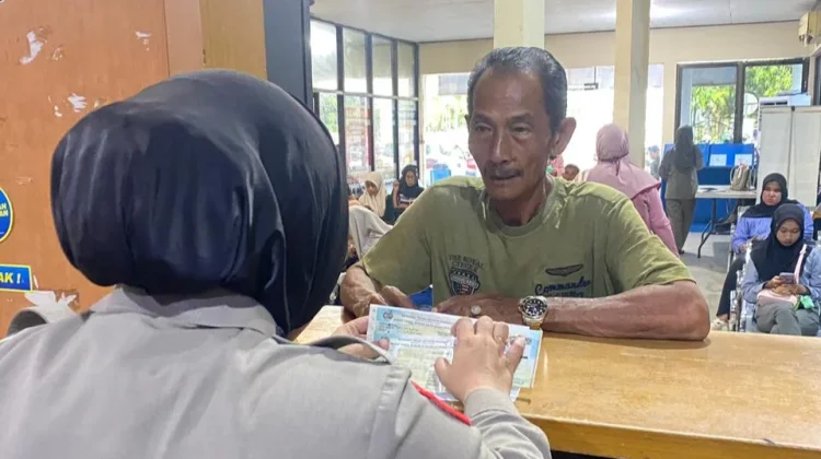 Satlantas Bone Utamakan Pelayanan Humanis Kepada Wajib Pajak