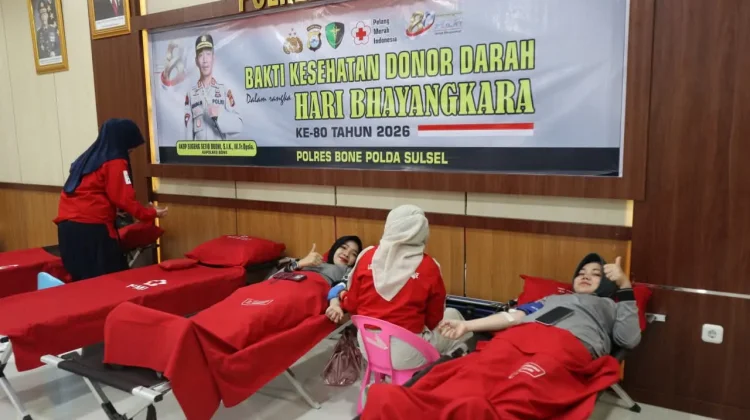 Sambut HUT Bhayangkara, Polres Bone Gelar Donor Darah Hasilkan 80 Kantong