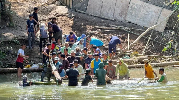 Ratusan Kepala Keluarga Berdampak Pembangunan Jembatan TMMD Kodim Bone