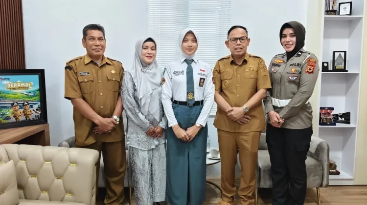Wakil Bupati Bone Apresiasi Siswi SMAN 1 Bone yang Lolos Paskibraka Nasional 2026