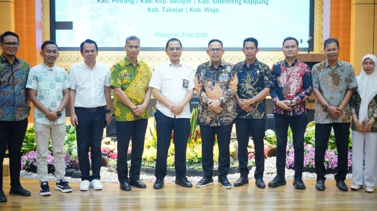 Wakil Bupati Bone Hadiri Penyerahan Hasil Program JIAT Inpres 2025 di Makassar