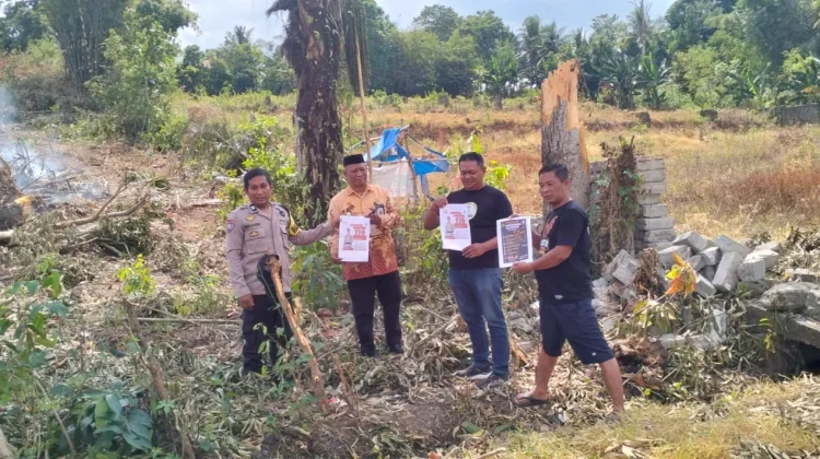 Respons Cepat Polres Soppeng Cegah Dampak Pembakaran Batang Pohon