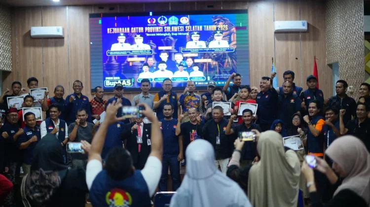 Tutup Kejurprov Catur, Wabup Bone Dorong Pembinaan Atlet Muda