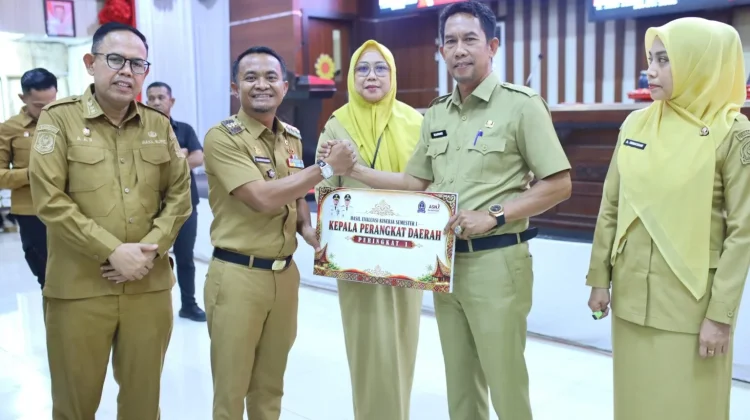 Dinas SDA dan Bina Konstruksi Bone Raih Predikat Kinerja Terbaik