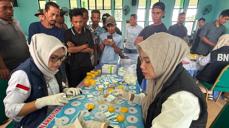 BNN Bone Tes Urine Ratusan Karyawan PG Camming Bersama