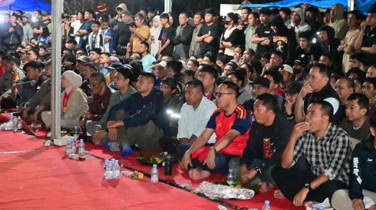 Nobar Piala Dunia, Ribuan Warga Bone Padati Lapangan Merdeka