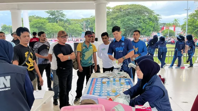 Bupati Bone Kejutkan Peserta Korve Massal Lewat Tes Urine Mendadak