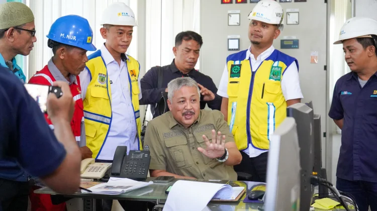 Antisipasi Kekeringan, Pemkab Pinrang Salurkan Pompa Air