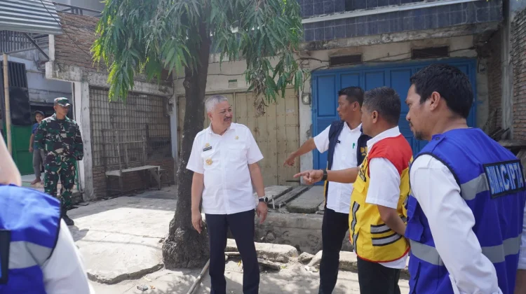 Gunakan Betonisasi, Pemkab Pinrang Rehab Jalan Kawasan Pasar Sentral
