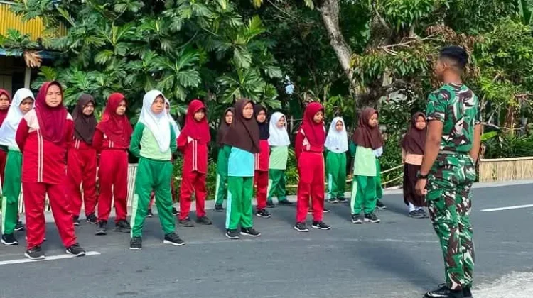 Satgas TMMD Latih Disiplin Pelajar Sambut HUT Kemerdekaan RI