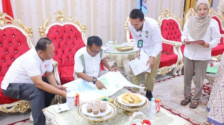 Bupati Bone Bahas Penataan Kawasan Hutan Bersama BPKH Wilayah VII