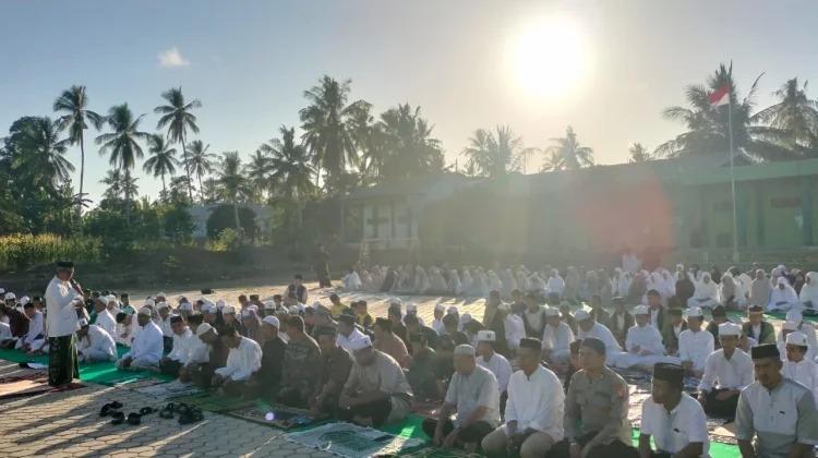 Ratusan Warga Soppeng Gelar Shalat Istisqa Memohon Turunnya Hujan