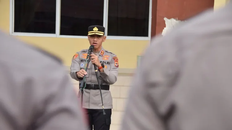 Apel Perdana, Kapolres Bone Tekankan Disiplin Personel