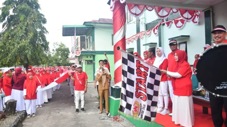 Bupati Sinjai Tekankan Semangat Persatuan Lewat Pawai Merah Putih