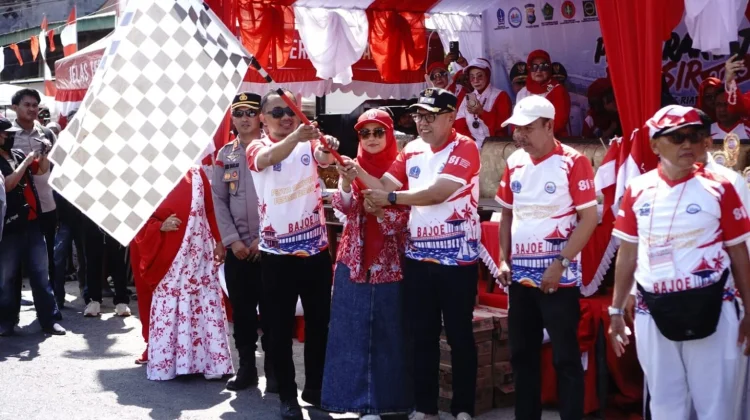 Wabup Bone Lepas Karnaval Pesta Rakyat Pesisir 2026