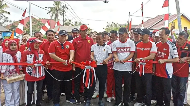 Resmikan Jalan Kadai–Pattiro Bajo, Bupati Bone: Harapan Warga Mare