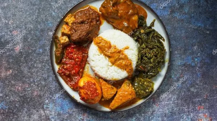 Alasan dibalik Porsi Besar Sebungkus Nasi Padang