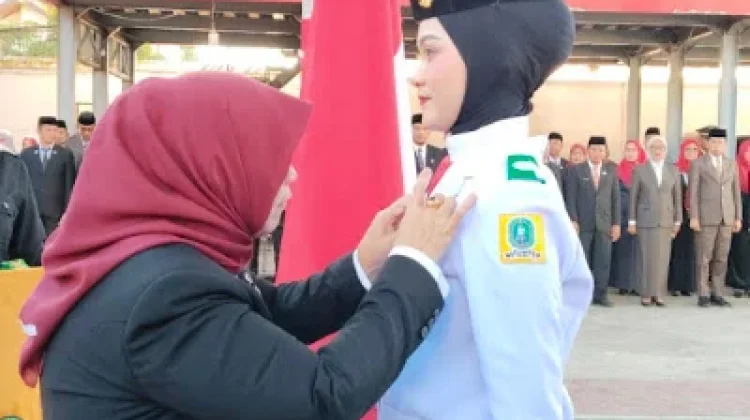 Bupati Sinjai Kukuhkan 70 Paskibraka jelang Upacara HUT RI Ke-81