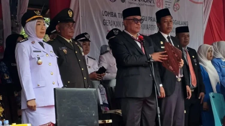 H. Muslimin Bacakan Teks Proklamasi Peringatan HUT Ke-81 RI Bontocani