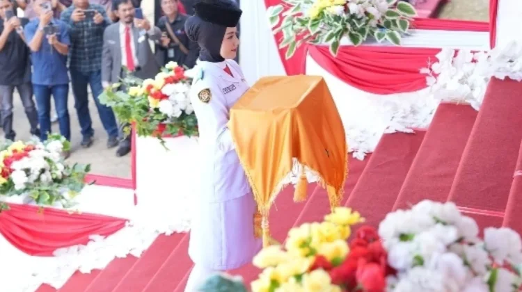 Cerita Haru Andi Reski, Pembawa Baki Upacara HUT RI Sinjai