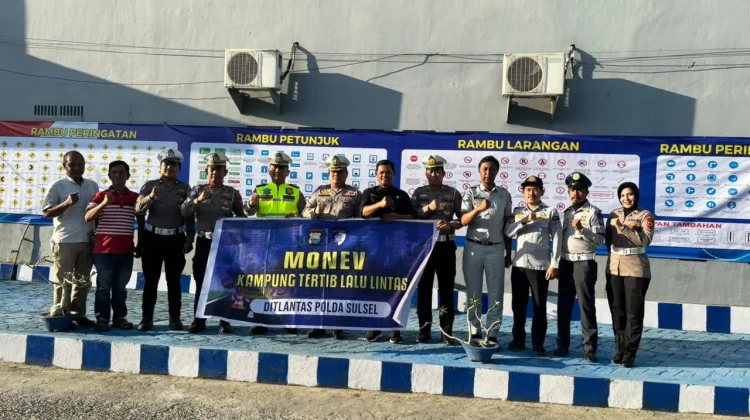 Tim Monev Polda Sulsel Tinjau Kampung Tertib Lalu Lintas Bone