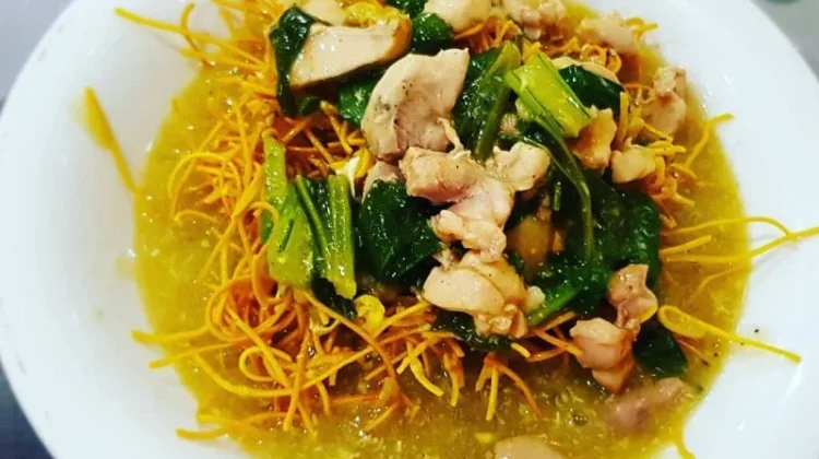 Sensasi Renyah Mie Titi, Kuliner Khas Makassar yang Bikin Nagih