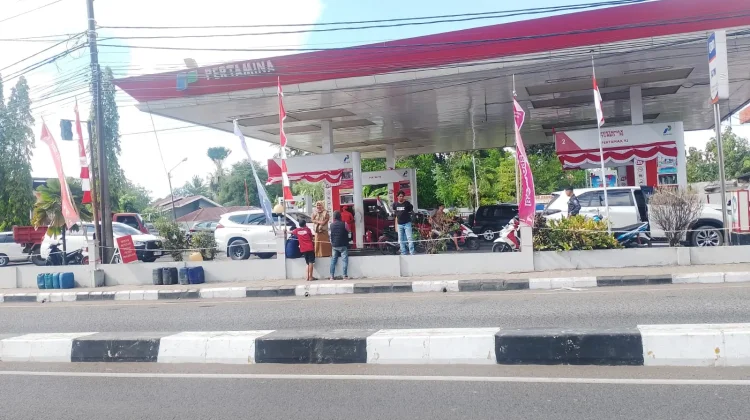 Antisipasi Antrean, Pertamina Tambah Stok BBM 10-15 Persen di Bone
