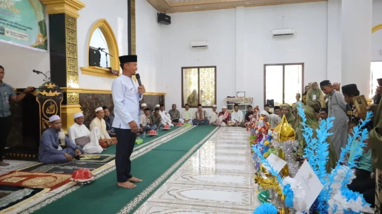 Bupati Bone Hadiri Peringatan Maulid Nabi di Tanete Riattang