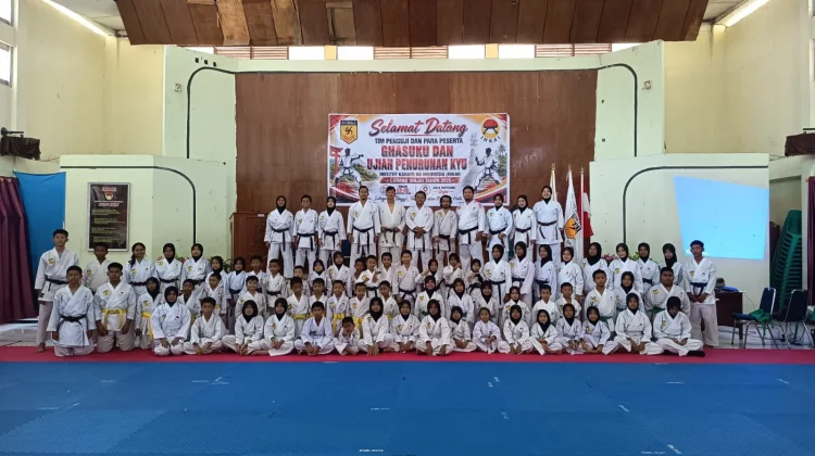 Sebanyak 64 Karateka INKAI Sinjai Ikuti Ujian Kenaikan Tingkat