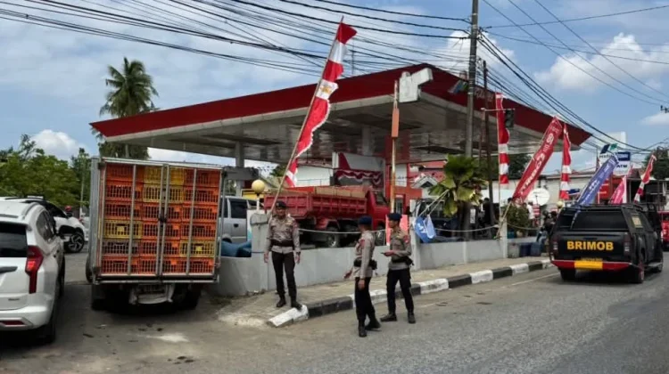 Batalyon C Pelopor BKO Polres Bone Awasi Distribusi BBM dan LPG