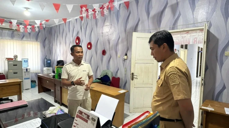 Sidak Peternakan, Bupati Bone Tegaskan Kedisiplinan dan Kebersihan ASN