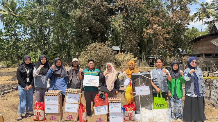 WIZ Bone Salurkan Bantuan Korban Kebakaran Desa Cakke