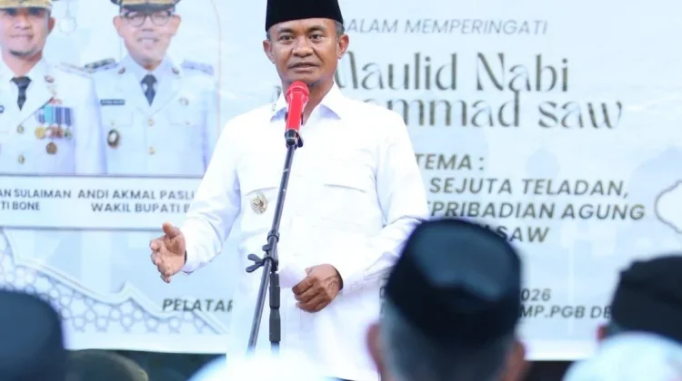 Bupati Bone Instruksikan Gotong Royong Bantu Korban Kebakaran di Dua Boccoe