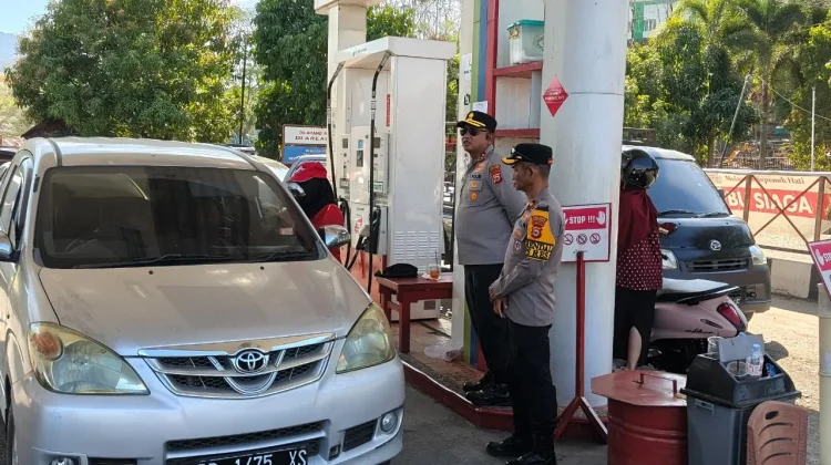 Maraknya Antrean BBM, Kapolres Soppeng Cek Tiga SPBU