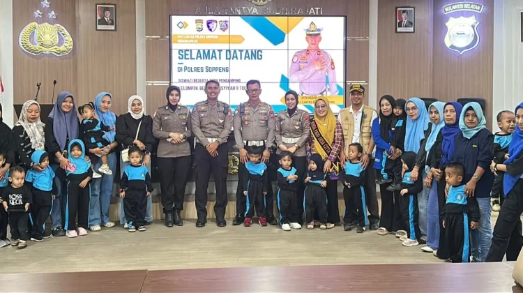 Polisi Sahabat Anak, Satlantas Soppeng Tanamkan Tertib Berlalu Lintas sejak Dini
