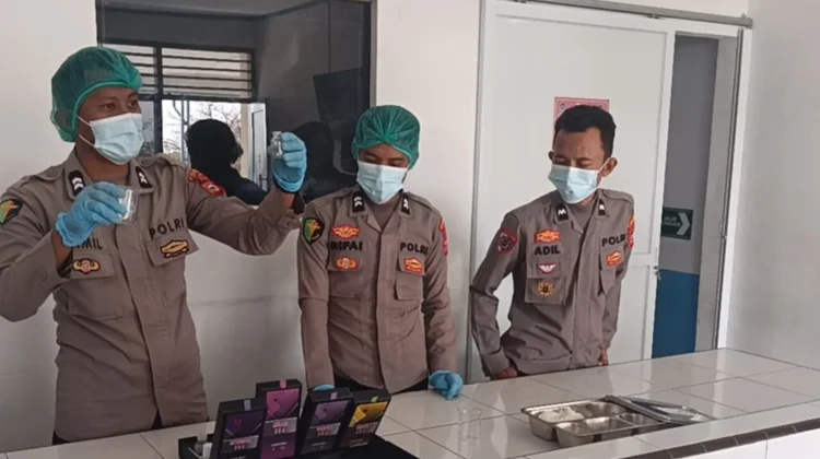 Sidokkes Polres Soppeng Periksa Keamanan Makanan SPPG, Lima Menu Layak Disajikan