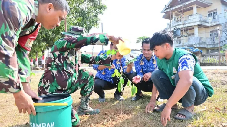 Sambut HUT ke-81 TNI, Kodim Bone Tanam 100 Pohon